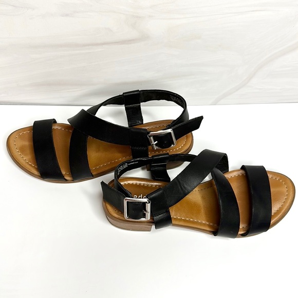 STEVE MADDEN— Talum Sandals - Picture 2 of 5
